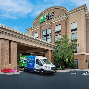 Holiday Inn Express Hotel & Suites Rochester Webster By Ihg