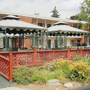 Meadow Court Inn - Ithaca